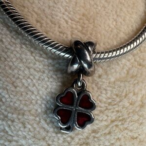 Pandora Shamrock Red Enamel Hearts Shamrock ALE 925 Retired #790572EN07